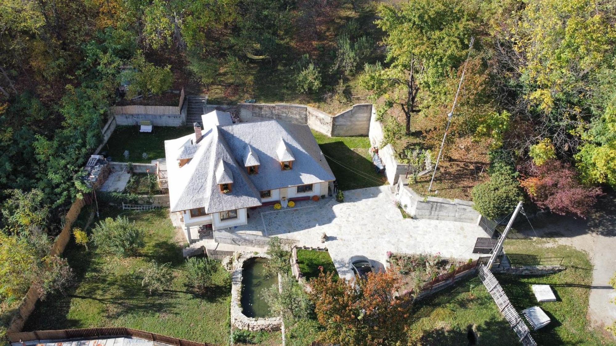 Casa Cu Sindrila Vila Vălenii de Munte Exterior foto