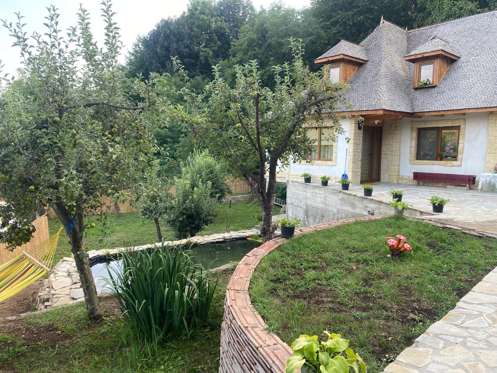 Casa Cu Sindrila Vila Vălenii de Munte Exterior foto
