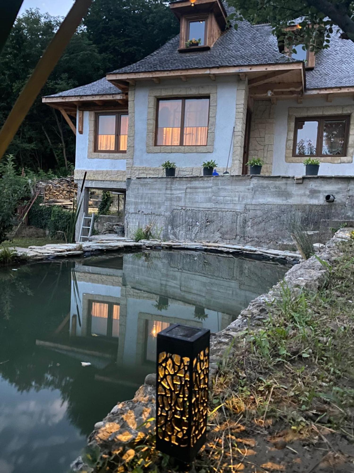 Casa Cu Sindrila Vila Vălenii de Munte Exterior foto
